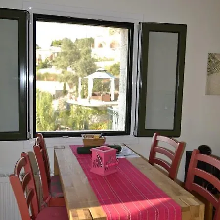 Palazzo Lemonia *