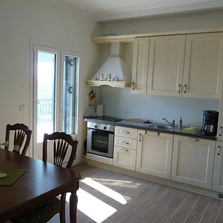 Palazzo Lemonia Appartement Apolpaina