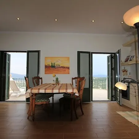 Palazzo Lemonia Apartment Apolpaina